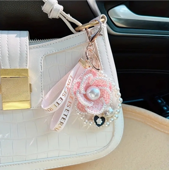 Elegant Handcrafted Pearl Camellia Charm - Chic Keychain, Bag & Car Accessory - Picture 2 of 8
